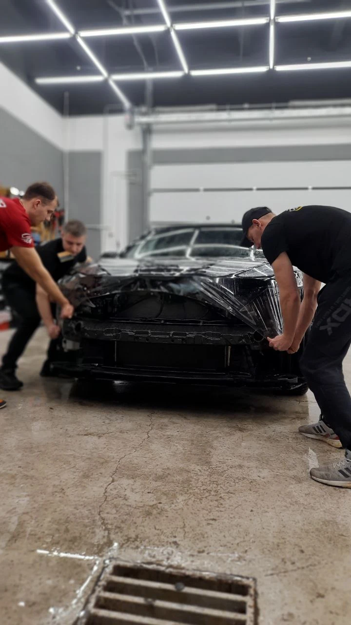 f1detailing_okleyka_plenkoy_photo1